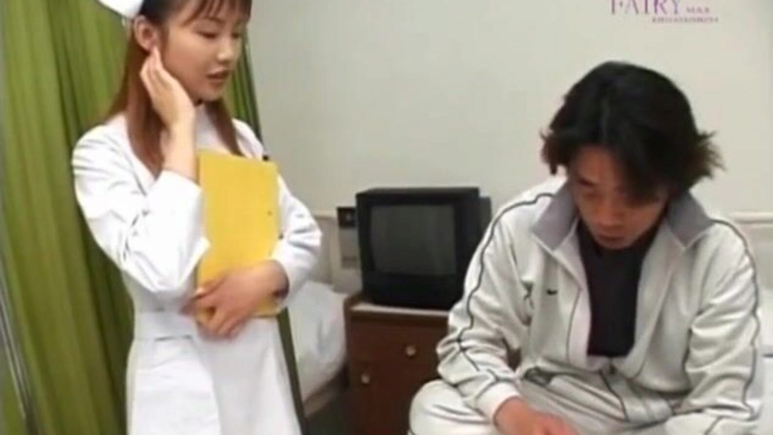 Рина Усуи распутная медсестра берет пациента шланг в отверстие лица и - больше на hotajp com